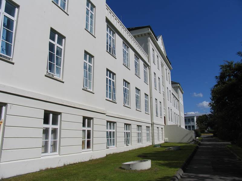 Læknaráð ályktaði um jafnlaunavottun, skipuritið og sparnaðaraðgerðir